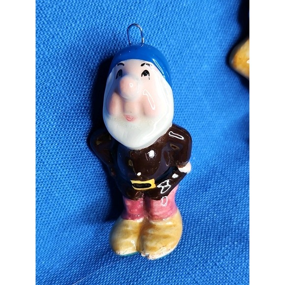 Vintage Snow White & Seven Dwarfs Porcelain Figurine Mini Walt Disney Japan Set - Picture 7 of 10